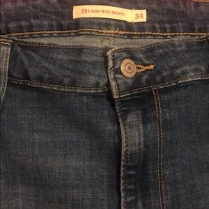 Levi High Rise Blue Skinny Jeans